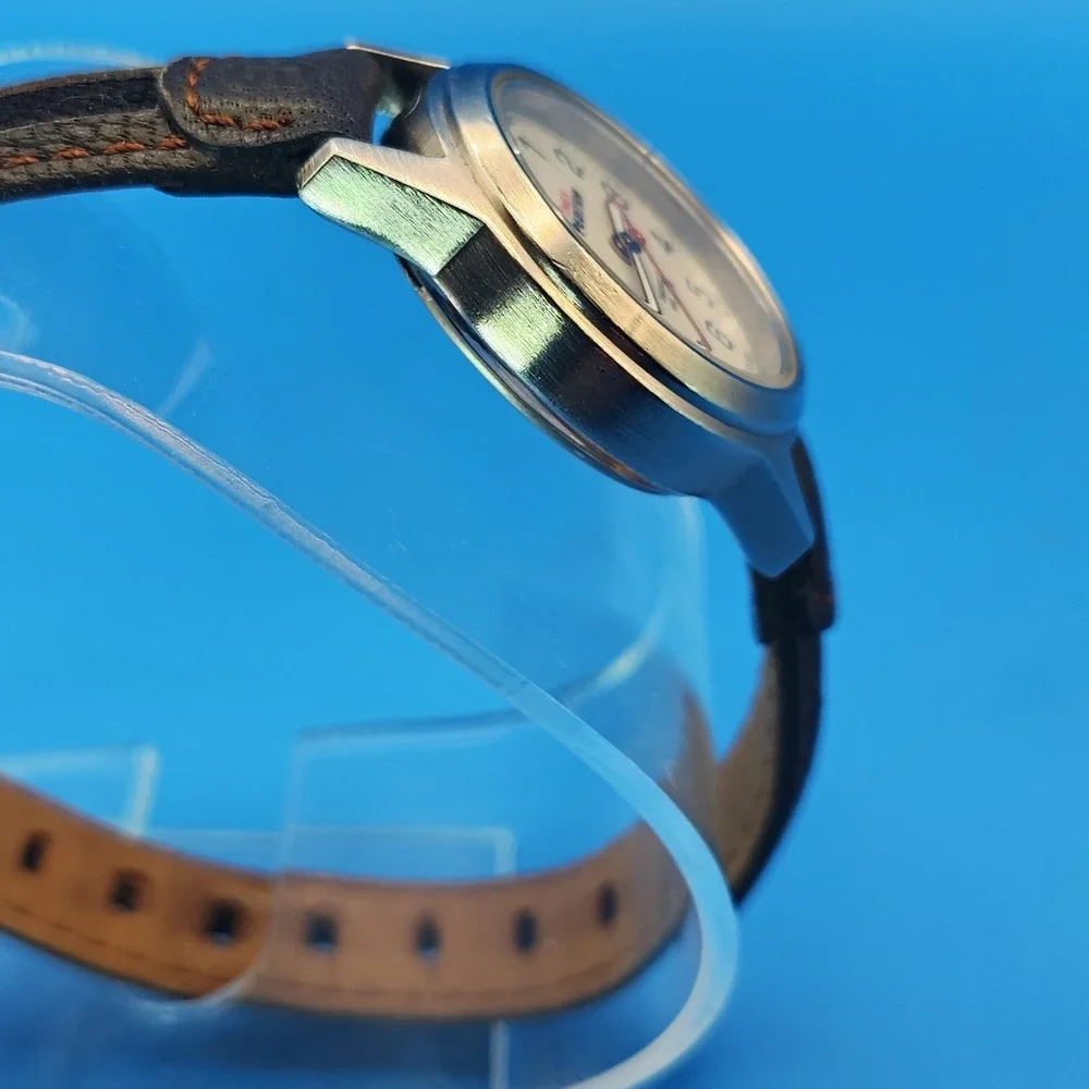 Vintage 2010 Timex Expedition Indiglo 26mm Women's‎ Quartz Watch Leather Band